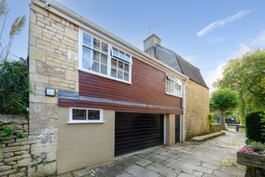 Side Elevation- click for photo gallery